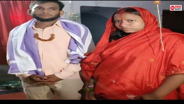 Sarpanch's son reached to meet girlfriend in the dark of night, villagers got married