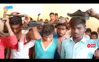 Tughlaqi decree of Panchayat in Chhapra, asked for forgiveness for youths by putting shoes on their heads