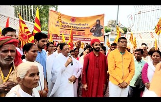 On the occasion of Anant Chaturdashi, the Kalash Yatra came out in Someshwar Nath Dham