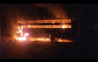 Bus going to Kolkata crushed two bike riders, mob set fire