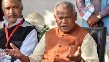 Manjhi himself went to Delhi, whom will he choose here...son-in-law, son or daughter-in-law? Former CM in religious crisis